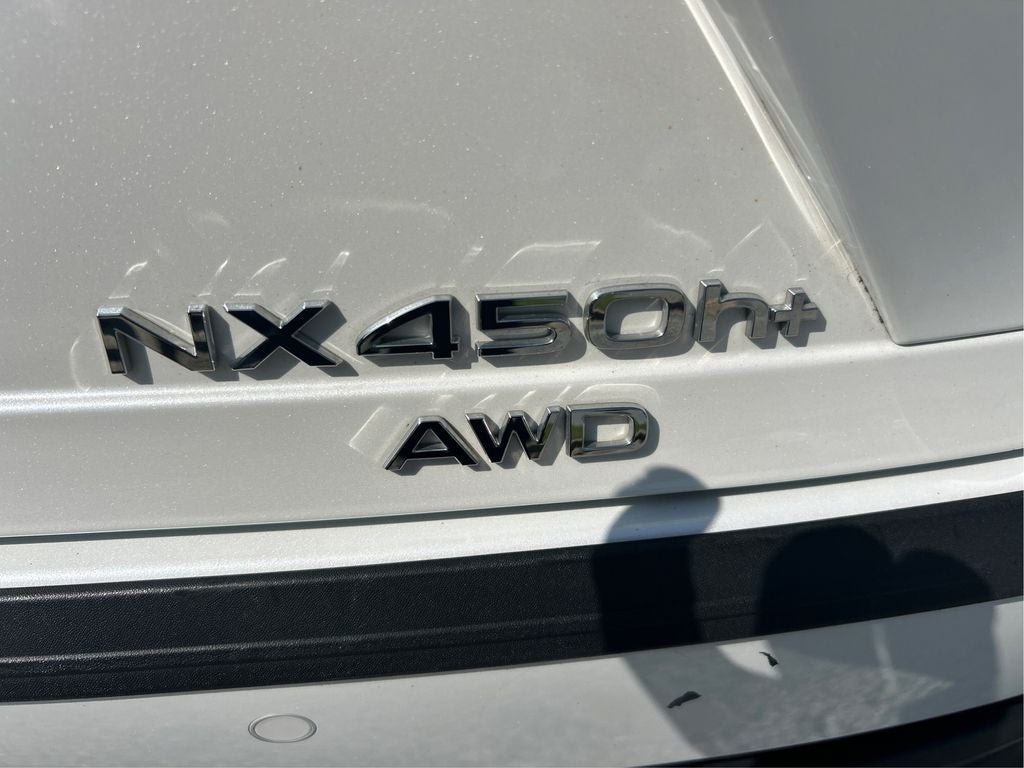 2024 Lexus NX 450h+ Luxury AWD