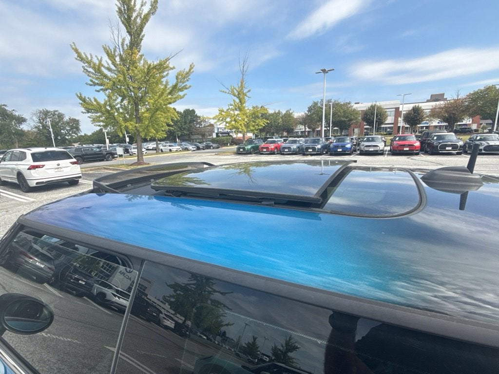 2024 MINI Cooper SE Electric Iconic Hardtop 2 Door