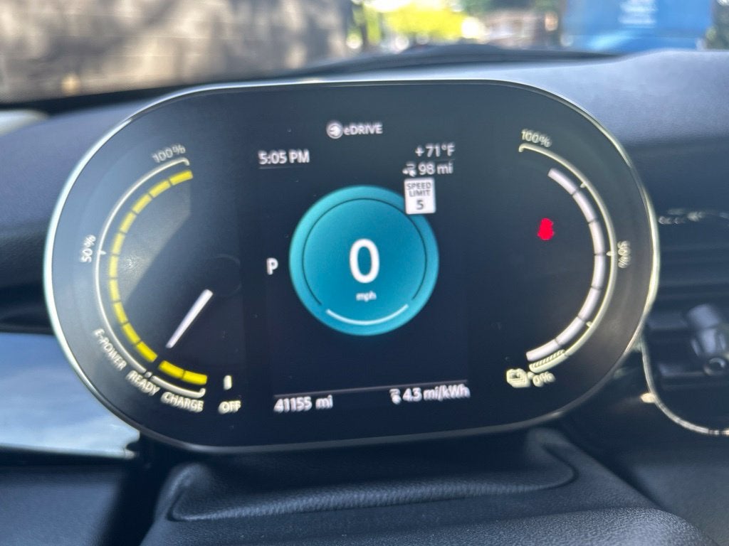 2024 MINI Cooper SE Electric Signature