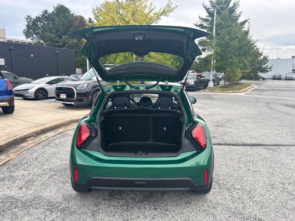 2026 MINI Cooper Signature Plus Hardtop 2 Door