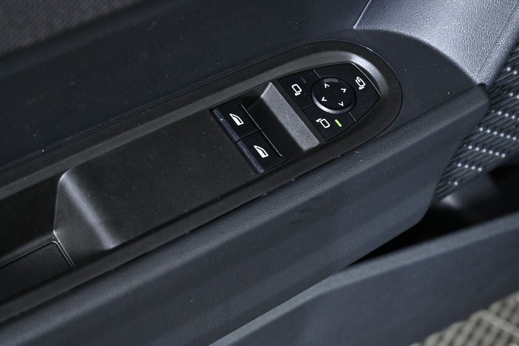 2025 MINI 2 Door Cooper Iconic