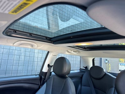 2010 MINI Cooper Base Hardtop 2 Door