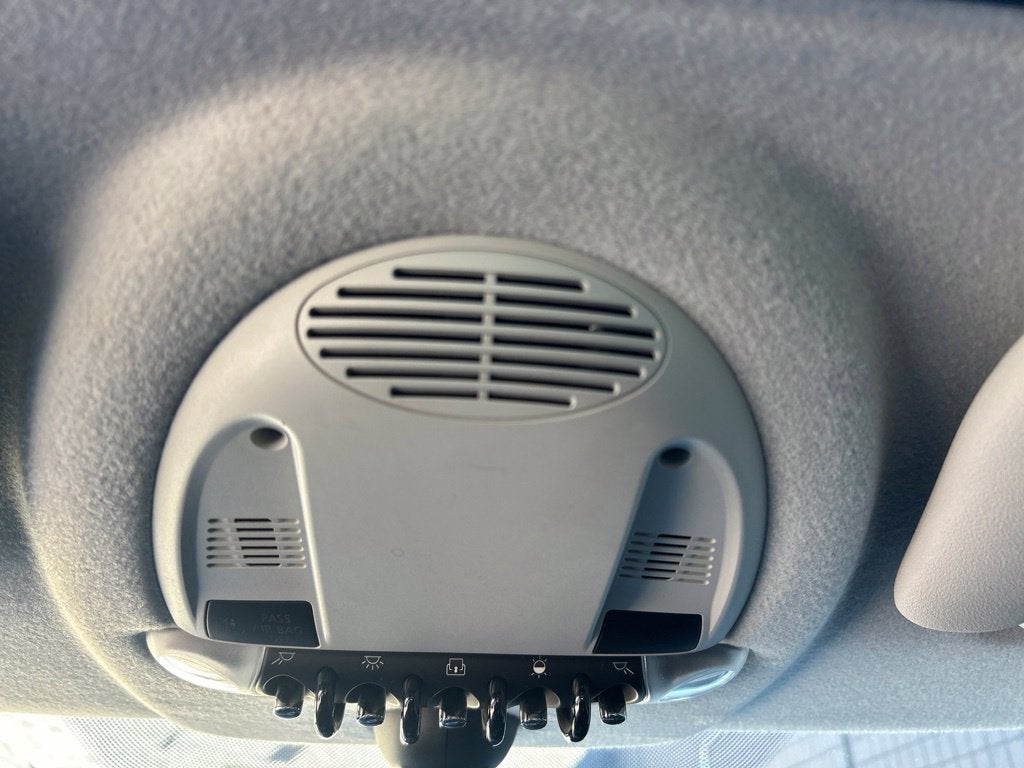 2010 MINI Cooper Base Hardtop 2 Door