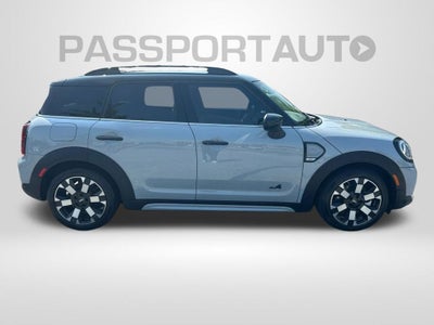 2023 MINI Cooper S Countryman Iconic