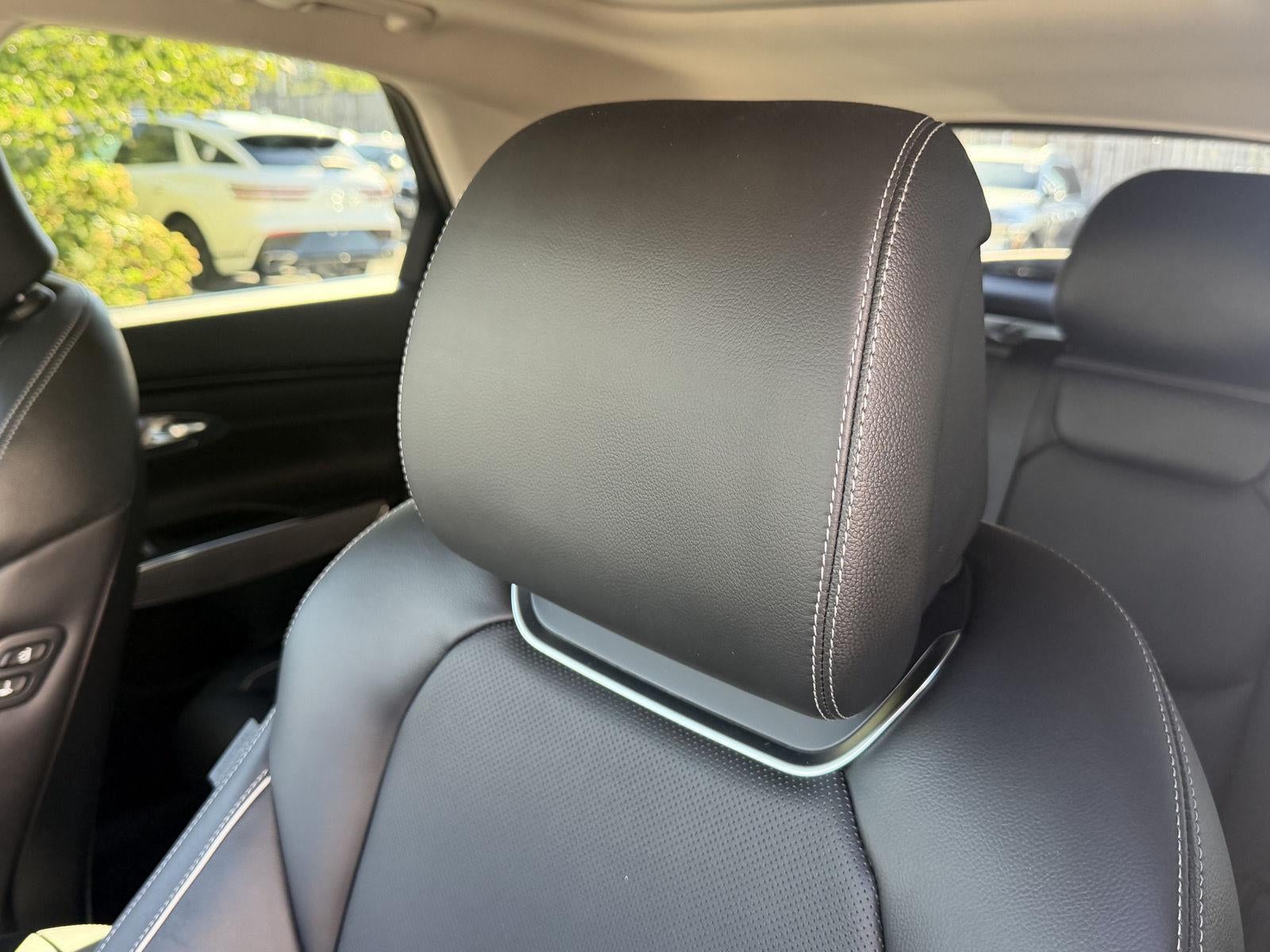 2024 Genesis GV70 2.5T