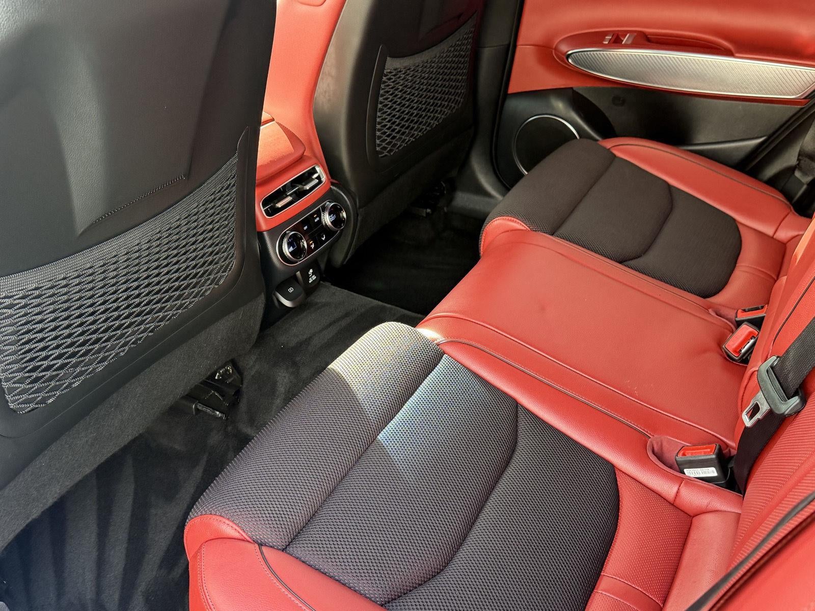 2024 Genesis GV70 2.5T