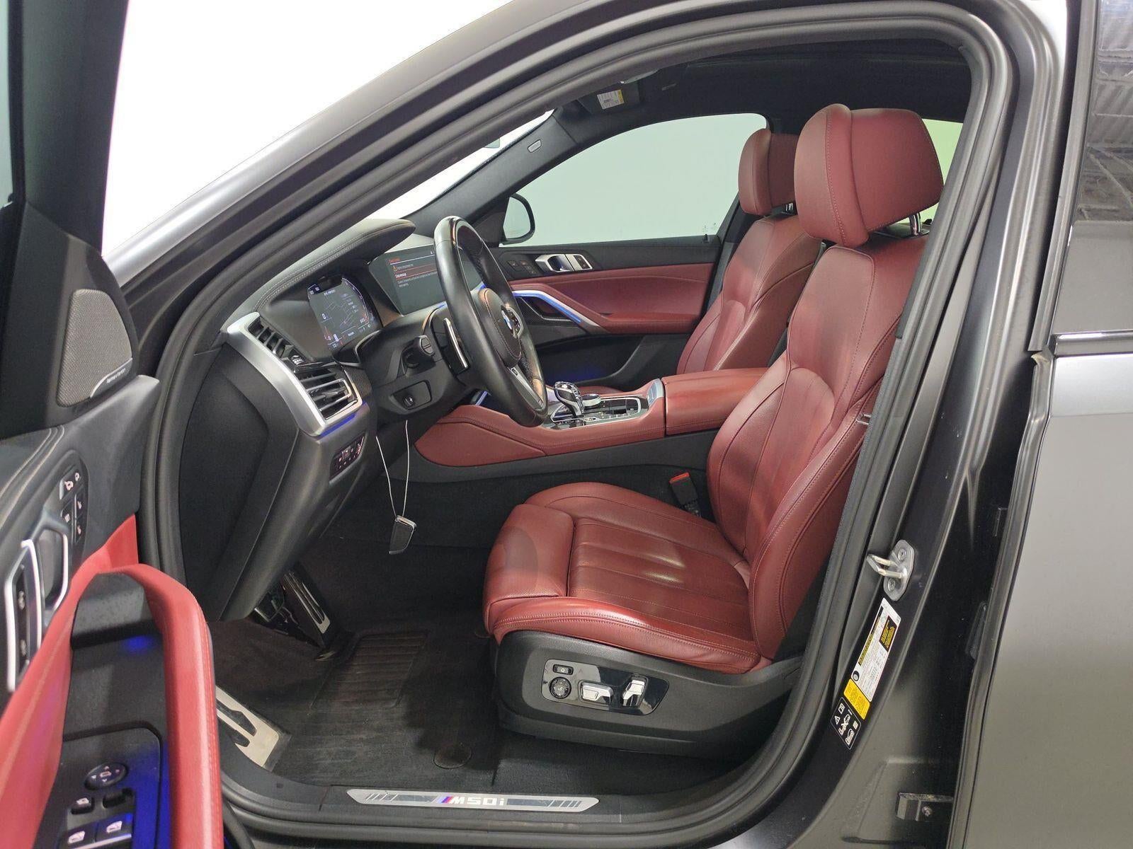 2022 BMW X6 M50i