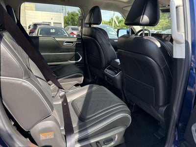 2025 INFINITI QX80 LUXE