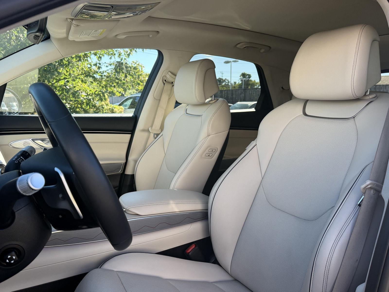 2025 Genesis GV70 2.5T