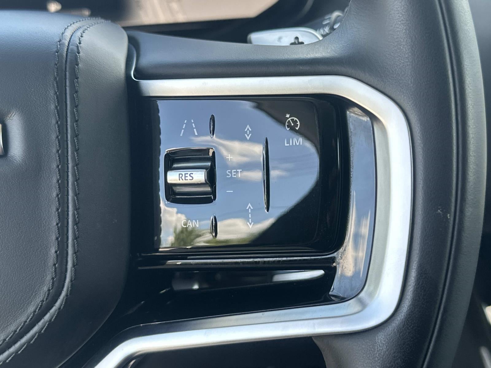 2023 Land Rover Range Rover Sport SE