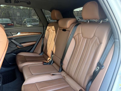 2022 Audi Q5 S line Premium