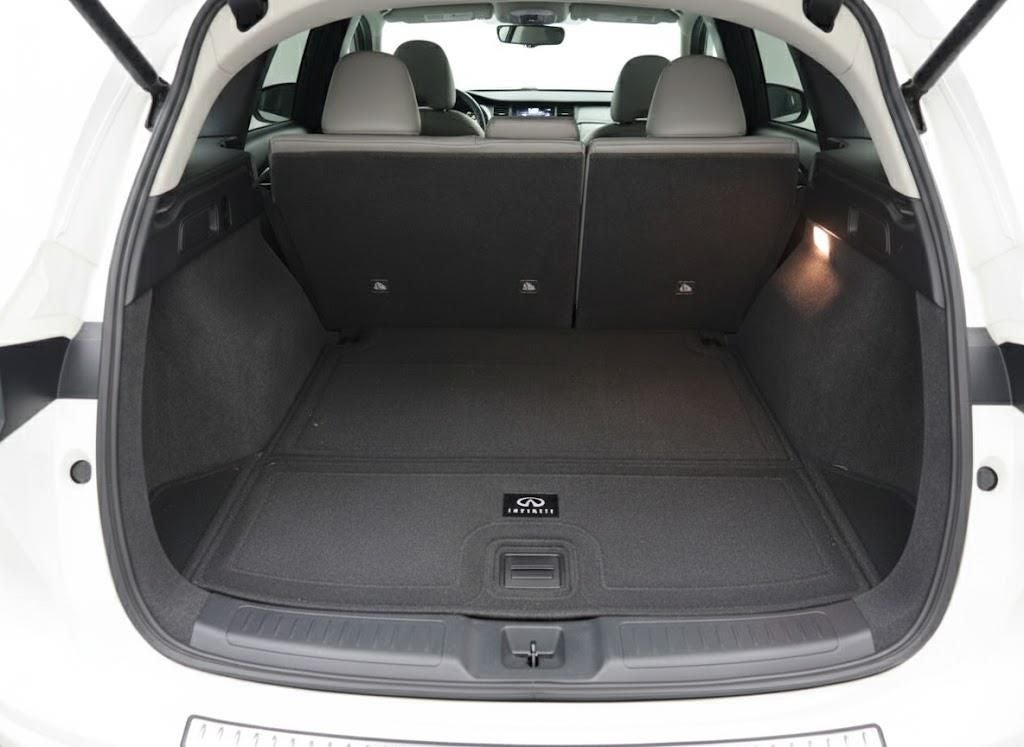 2023 INFINITI QX50 LUXE