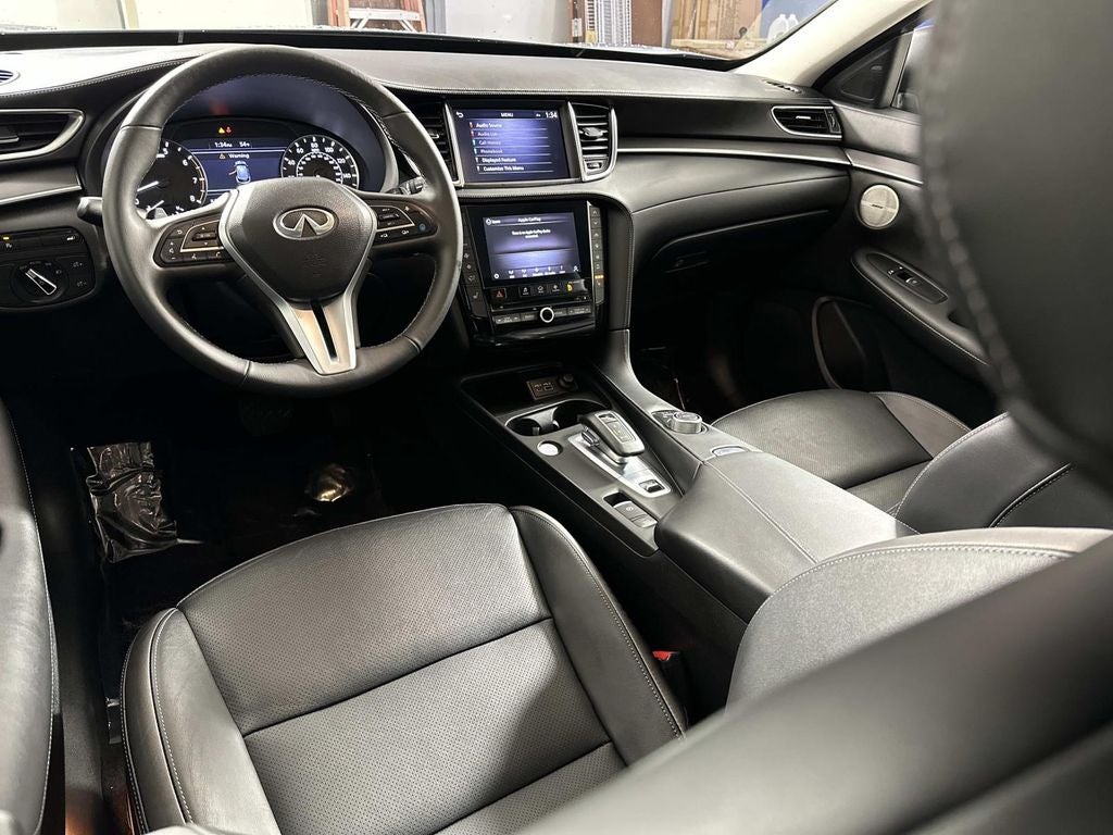 2023 INFINITI QX50 LUXE