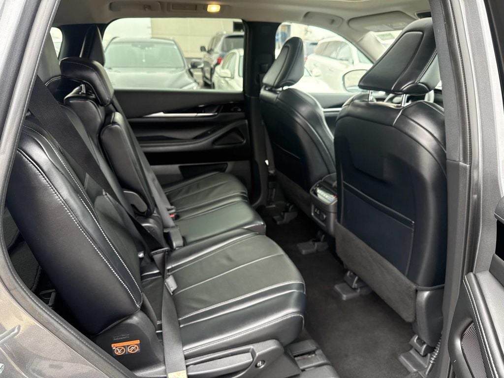 2023 INFINITI QX60 PURE