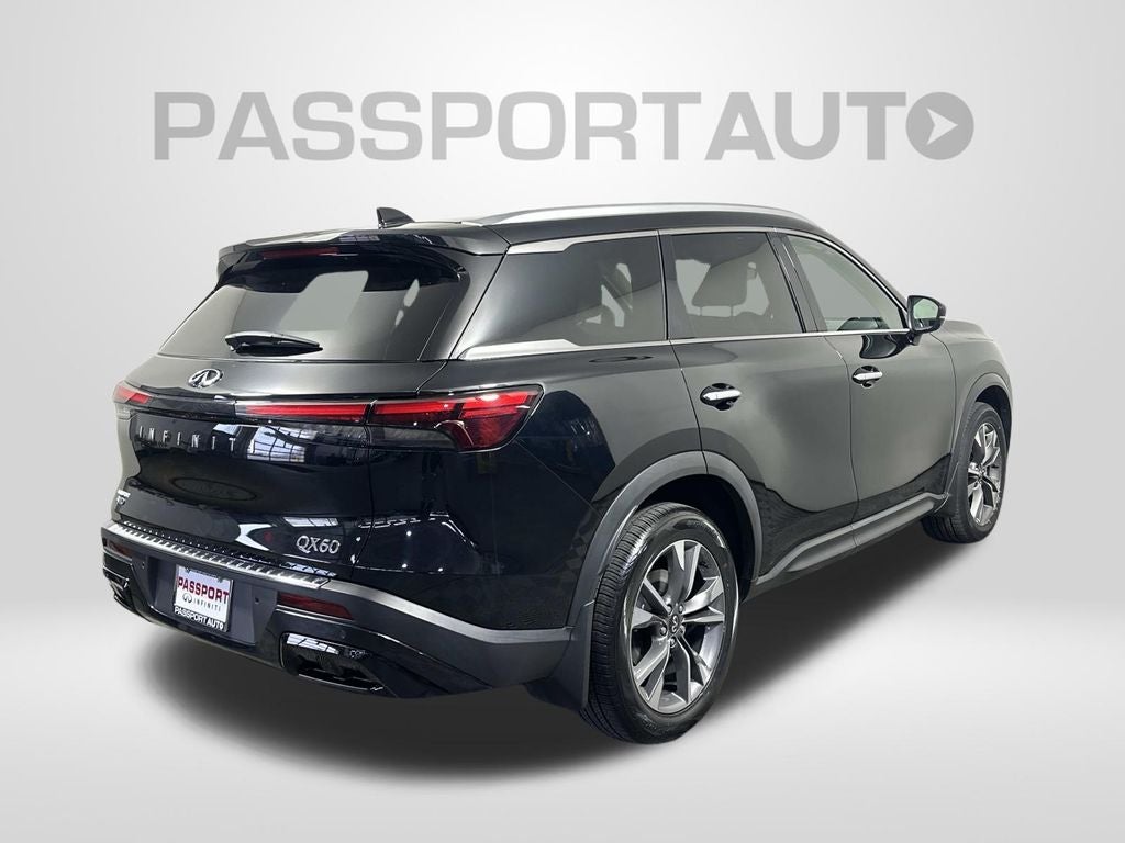 2023 INFINITI QX60 LUXE
