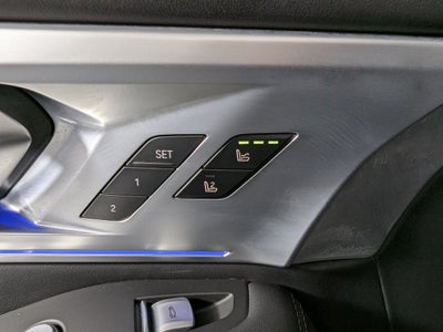 2025 BMW XM Base