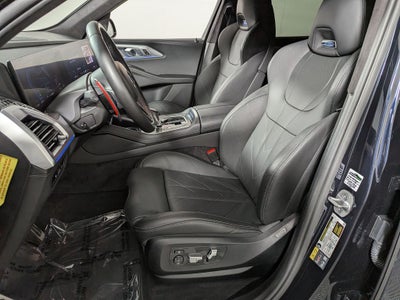 2025 BMW XM Base