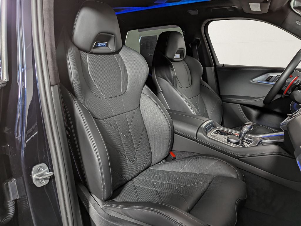 2025 BMW XM Base
