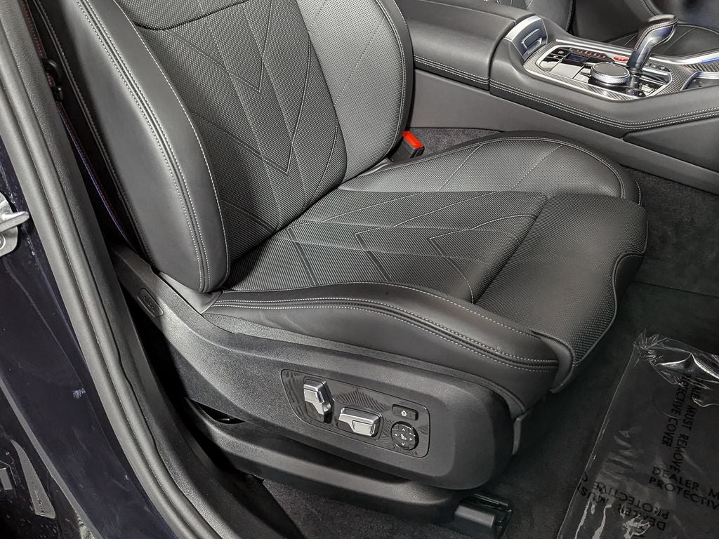 2025 BMW XM Base