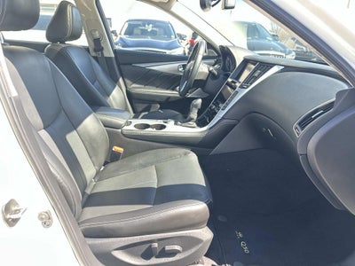 2023 INFINITI Q50 LUXE