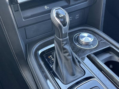 2024 INFINITI QX80 LUXE