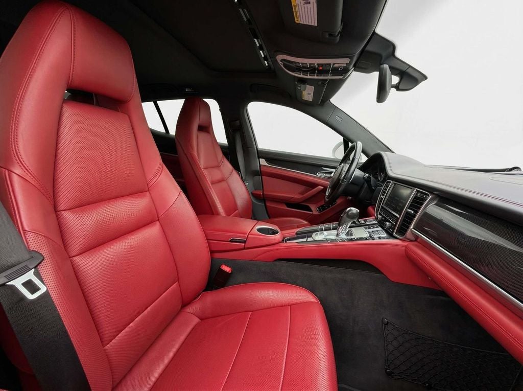 2015 Porsche Panamera 4