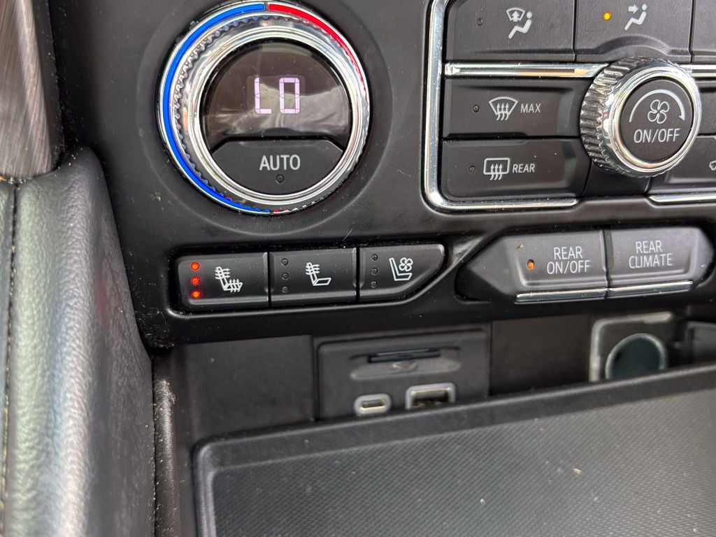 2021 GMC Yukon XL AT4