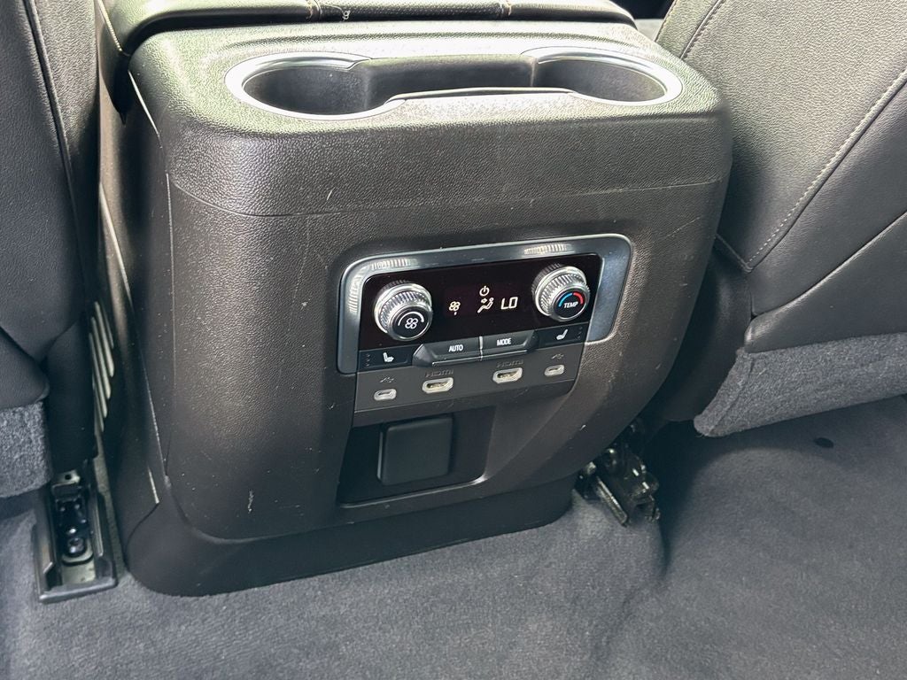 2021 GMC Yukon XL AT4