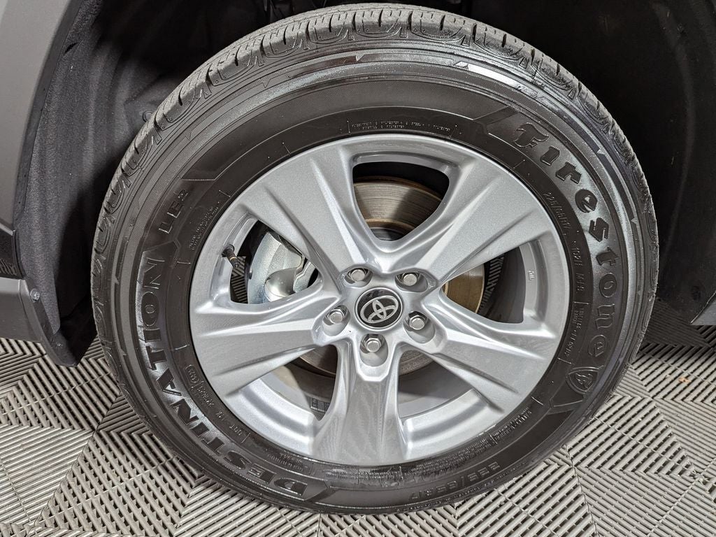 2025 Toyota RAV4 Hybrid LE