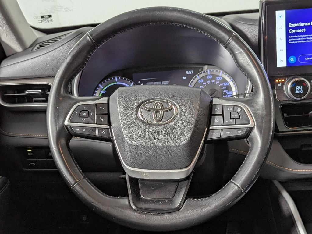 2023 Toyota Highlander Hybrid Bronze Edition