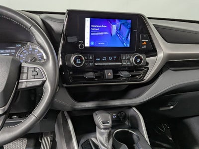 2025 Toyota Highlander LE