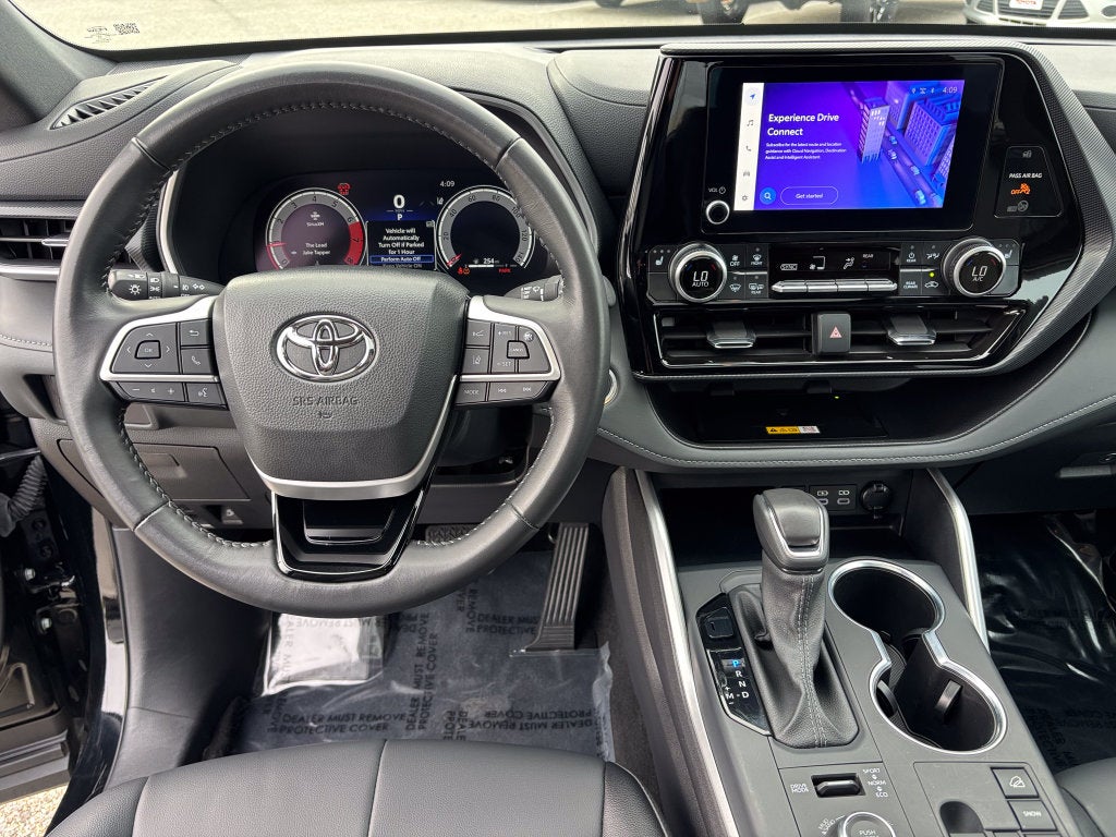 2025 Toyota Highlander XSE