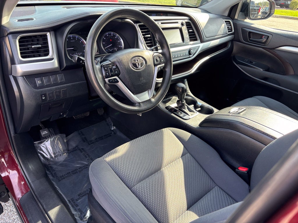 2019 Toyota Highlander LE