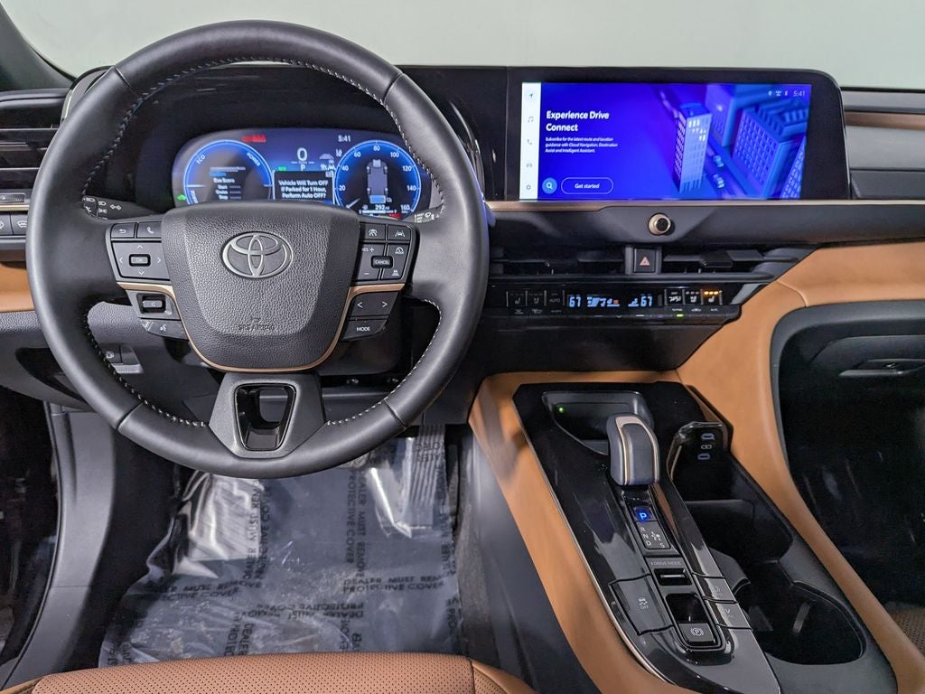 2025 Toyota Crown Signia XLE