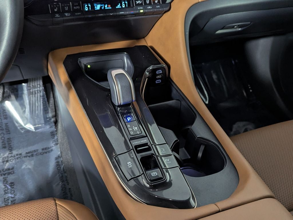 2025 Toyota Crown Signia XLE