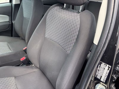 2015 Toyota Yaris LE