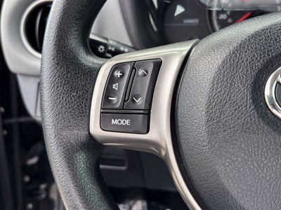 2015 Toyota Yaris LE